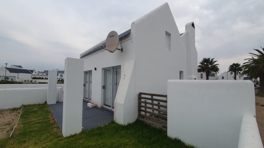 4 Bedroom Property for Sale in Lampiesbaai Western Cape